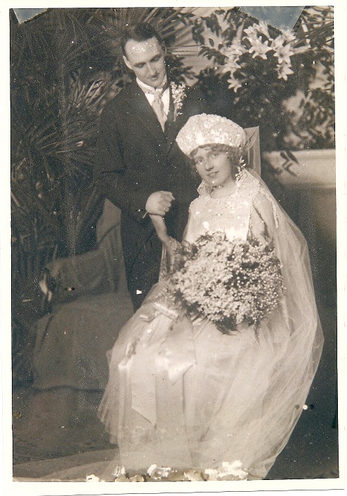 Lawrence_gleason_and_alice_berlage_31_january_1918_small