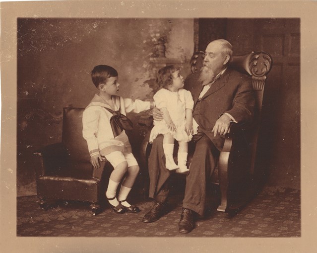 Dr. Lemuel with grandchldren James H Offutt Jr and Betty Offutt sm.jpg